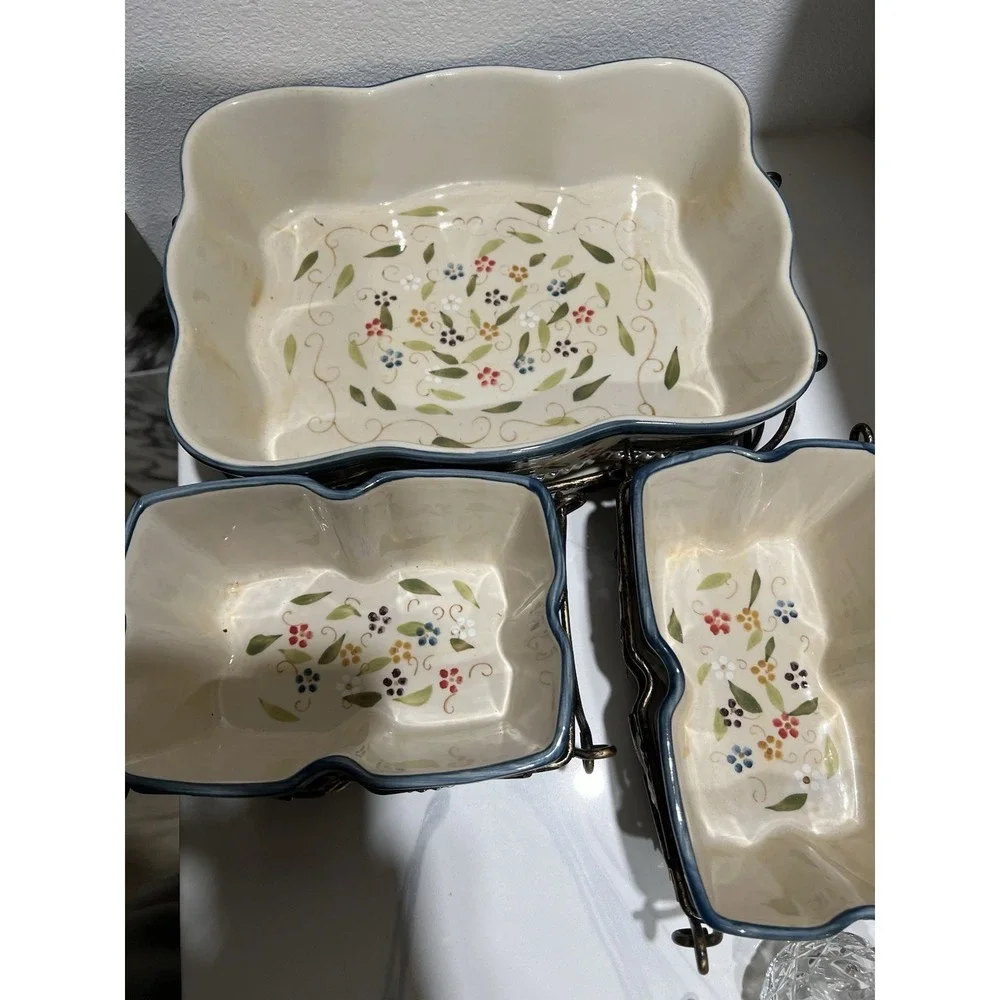Temptations by Tara Petals Bakeware 3 Baking Dishes, 2 Trivets, 3 Metal Trays